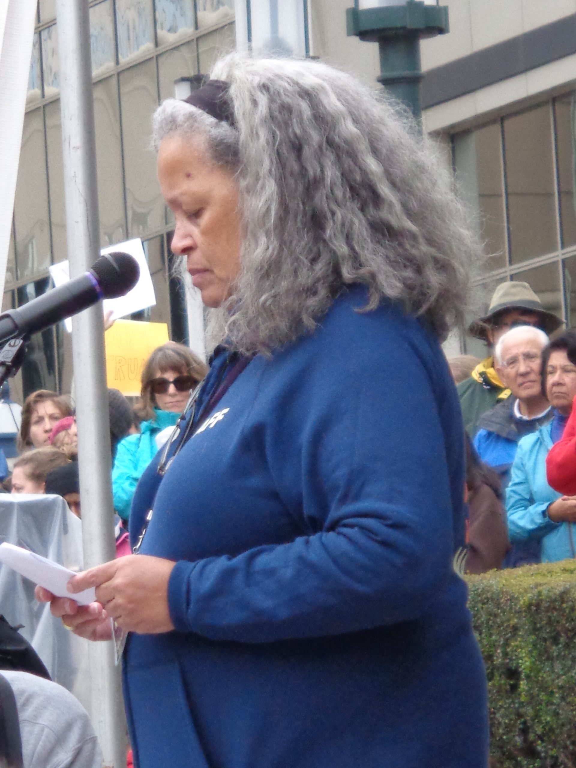 MC Carolyn Woodson